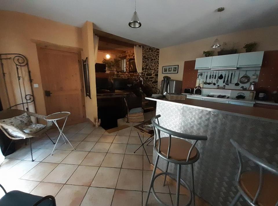 Joli Loft Dans Village Pittoresque Péret Eksteriør bilde